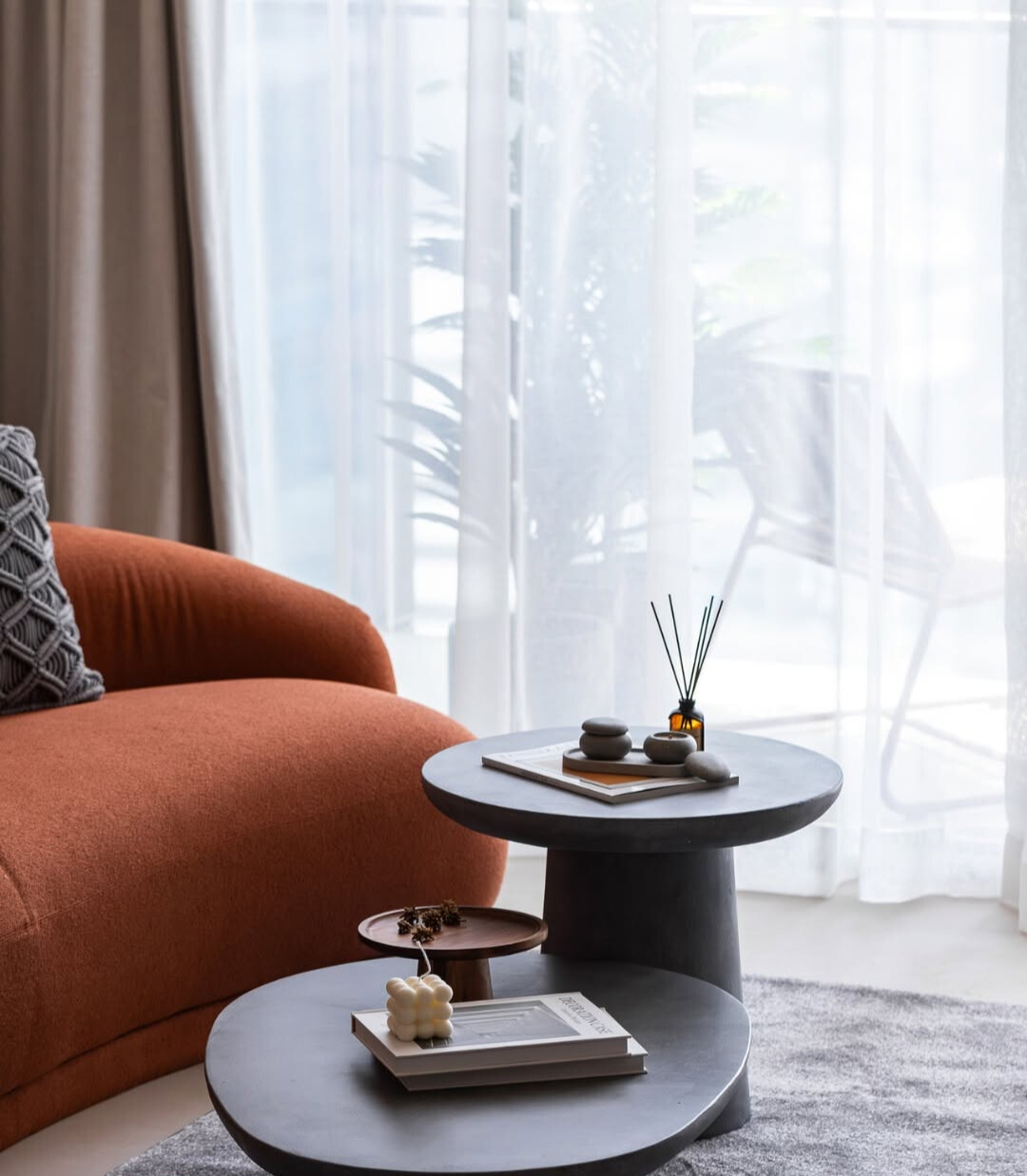 A photo of a furnished apartment after TaskForce in Dubai. Actual project, all rights reserved.